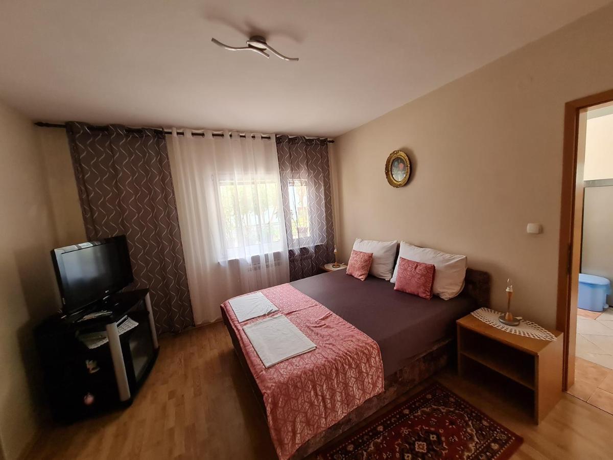 שיבניק Apartments Bosnjak מראה חיצוני תמונה