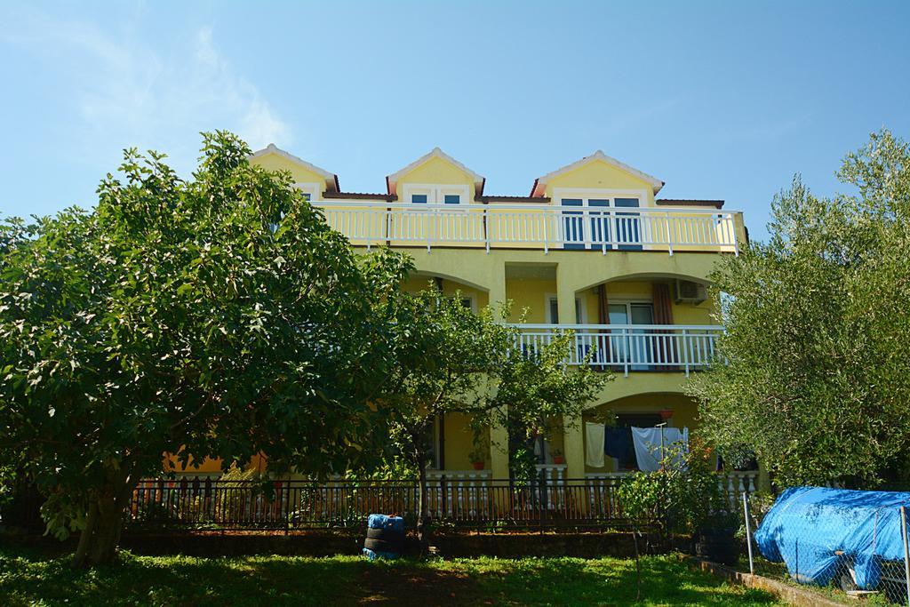 שיבניק Apartments Bosnjak מראה חיצוני תמונה